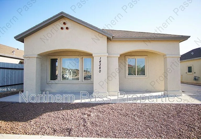 14380 Tobe Davis — Photo 2