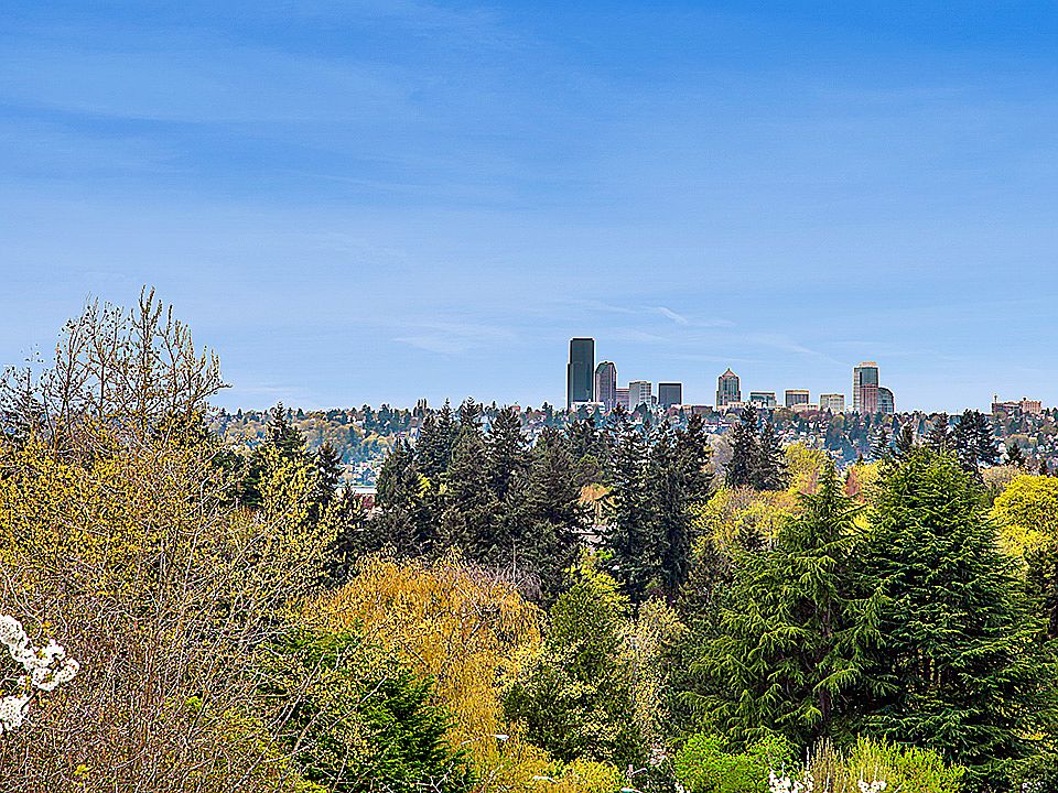 1st image of 9611 Evergreen Dr