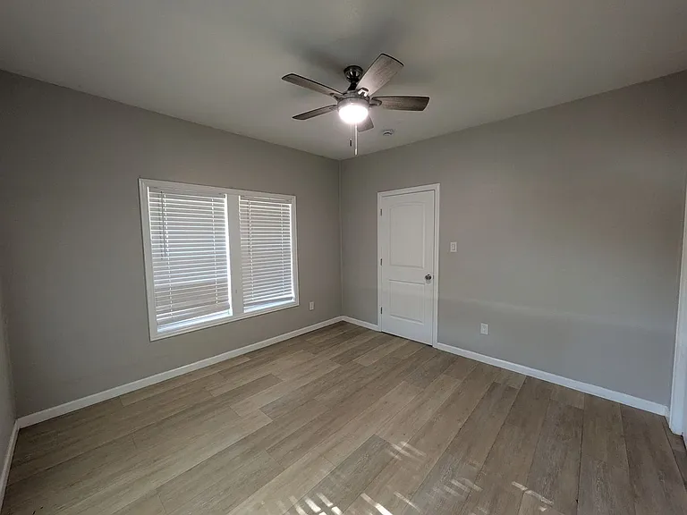 614 Euclid St — Photo 15
