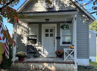 88 4th Ave, Broomall, PA 19008