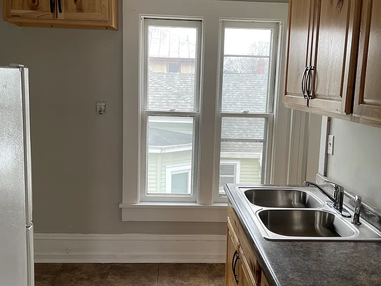 1033 Redfield St #1033 — Photo 5