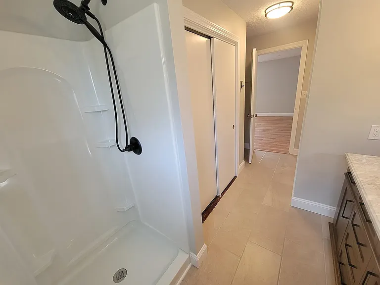 10 Mercury Ln #B — Photo 9