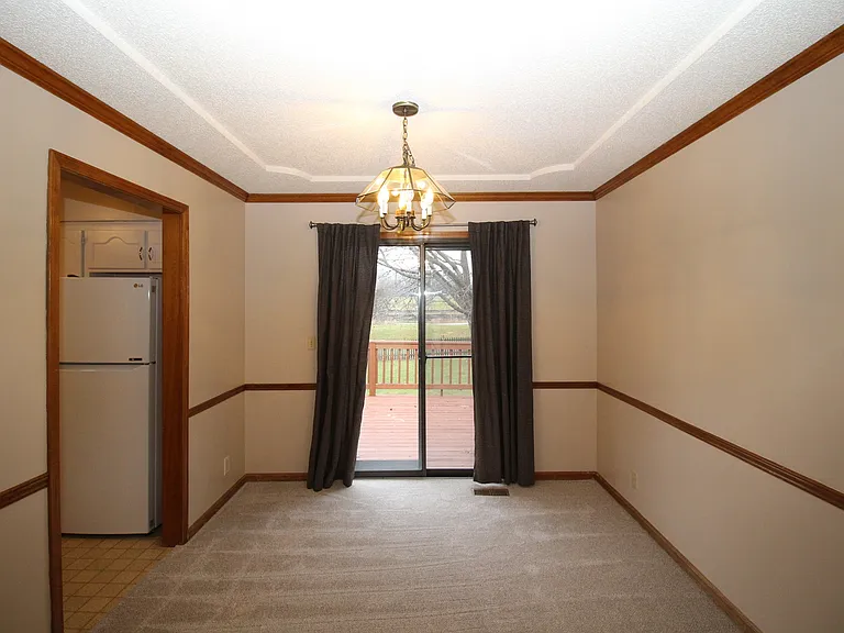 11616 Oakmont St — Photo 4