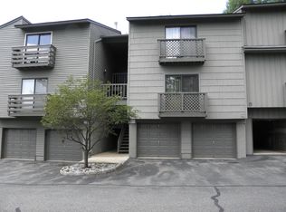 104 Spruce Hills Dr #104, Glen Gardner, NJ 08826