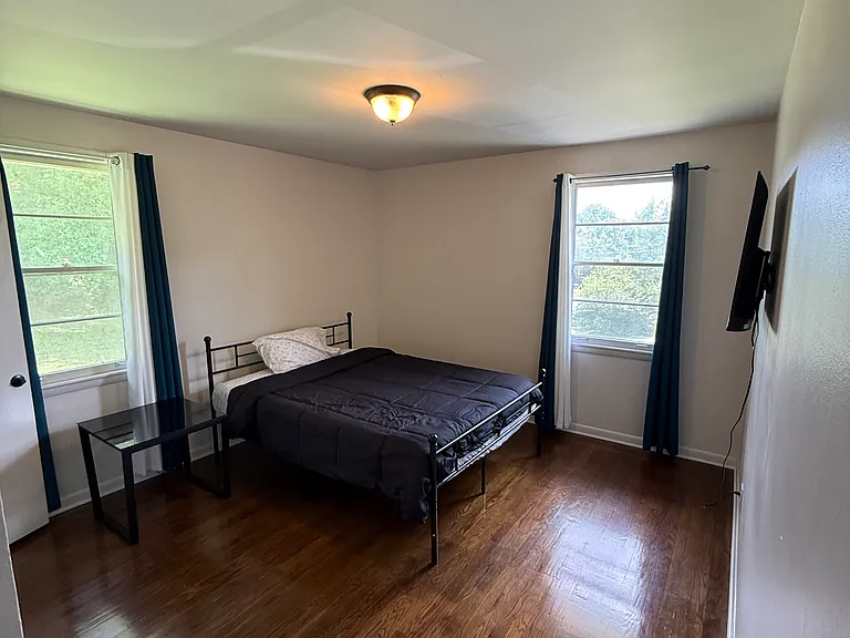 3300 Courtney Ct — Photo 7