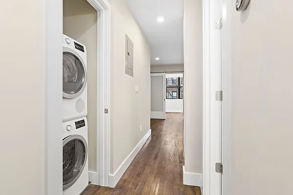 Rented by Cooper & Cooper Real Estate | media 9