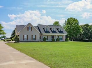 103 Cypress Creek Cv, Bells, TN 38006