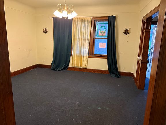 5th image of 2636 Casmere St #1