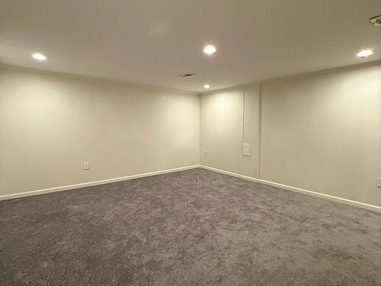 6526 Beechwood Dr #14 — Photo 31