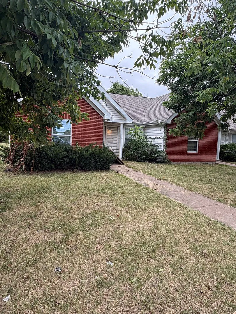 Village of Grand Oaks II — Photo 1