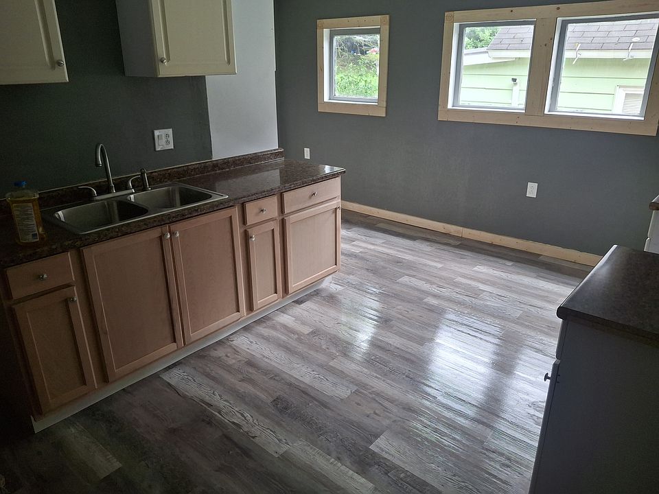1st image of 83 Glenview Ave