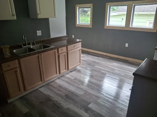 83 Glenview Ave, Oil City, PA 16301