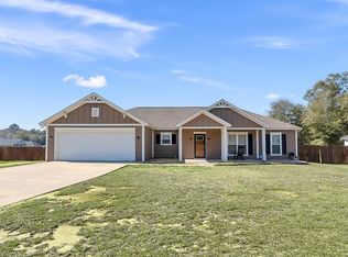 101 Alder Dr, Leesburg, GA 31763