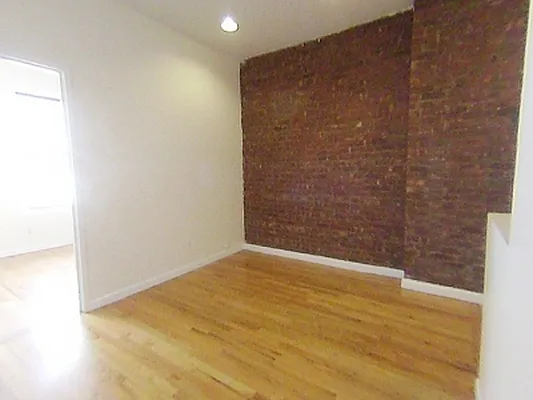 Rented by Citi Habitats | media 26