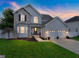 320 Christina Ln, Williamstown, NJ 08094