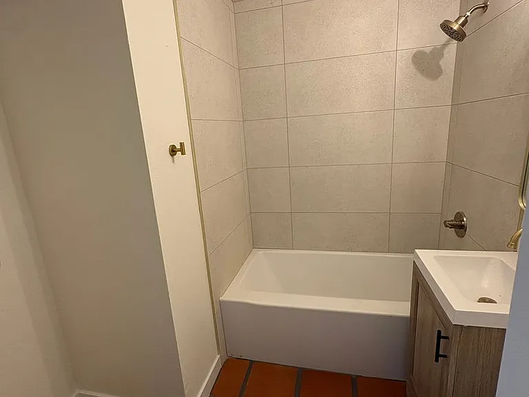 1867 E University Dr — Photo 24