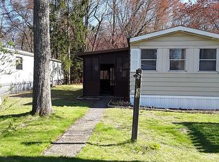 33 Feller Rd, Poughkeepsie, NY 12603