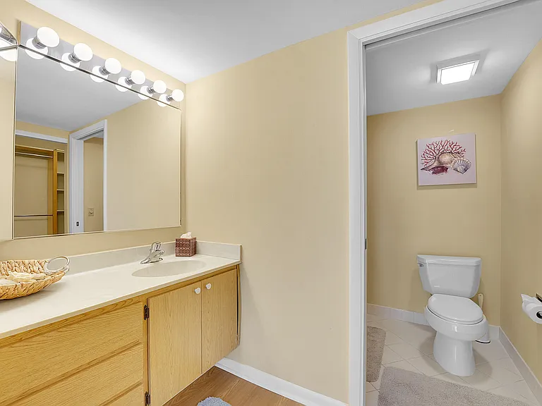 2001 Marina Isle Way #203 — Photo 19