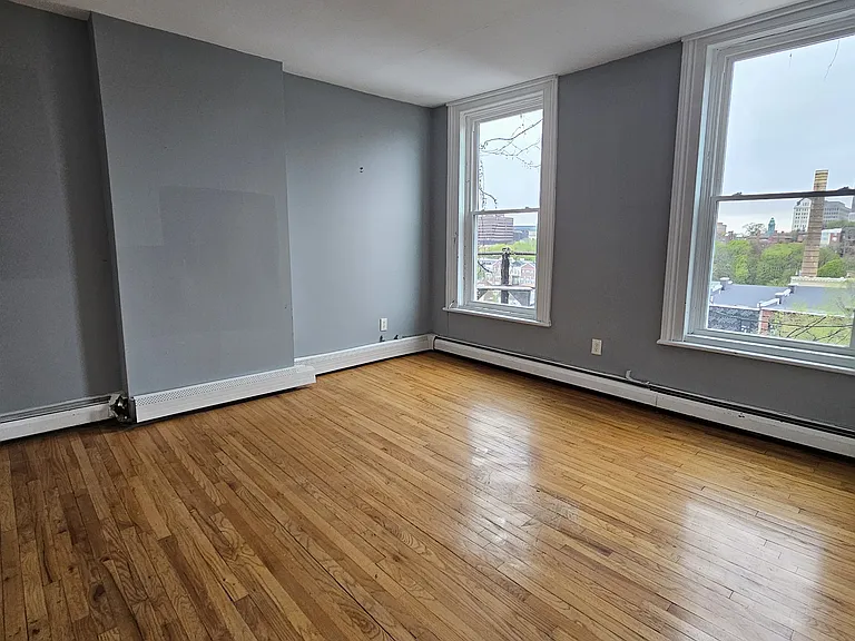 32 1st St #2 — Photo 22