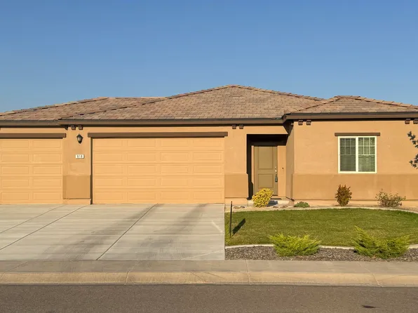 818 Karry Way, Fallon, NV 89406