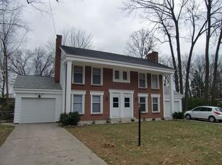 5760 Ridgebrook Dr SE, Kentwood, MI 49508