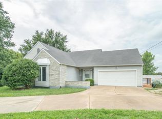 263 Old Highway 100, Villa Ridge, MO 63089
