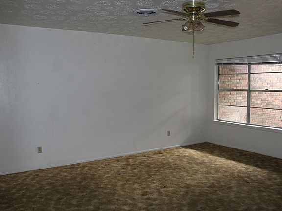 5th image of 2720 Pagewood Ave