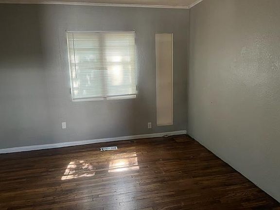 3rd image of 5520 Virginia Ave