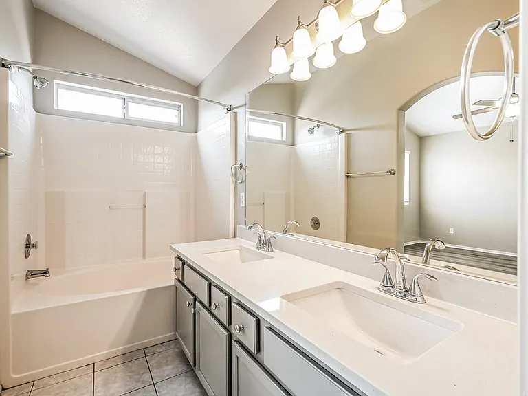 1109 W Bluefield Ave — Photo 13