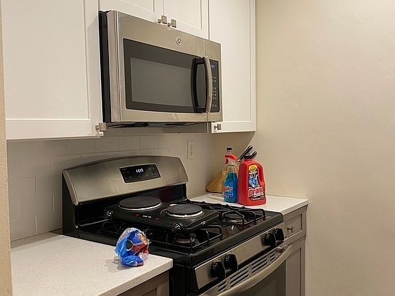 4th image of 130 Clarkson Ave APT 2F