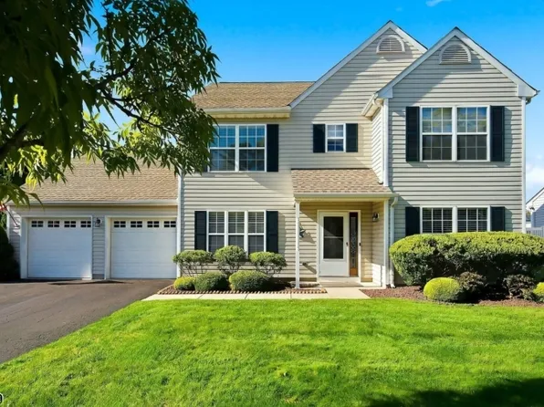 24 Crater Lake Rd, Howell Twp., NJ 07731