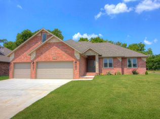 5131 E Wild Horse Dr, Springfield, MO 65802