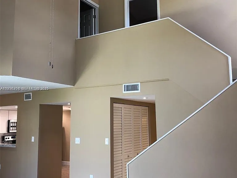 1400 San Remo Cir — Photo 18