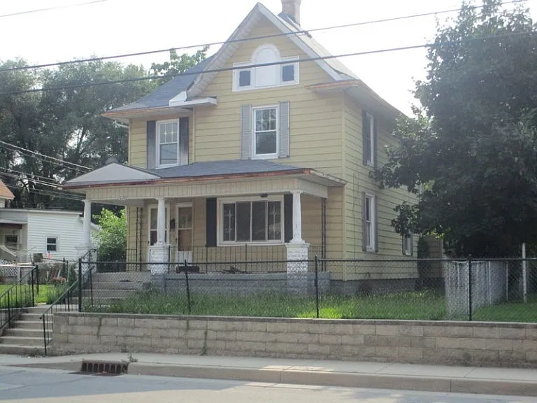 409 S 18th St photo 1