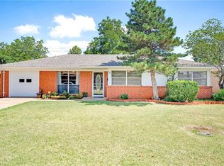 701 Vine St, Altus, OK 73521