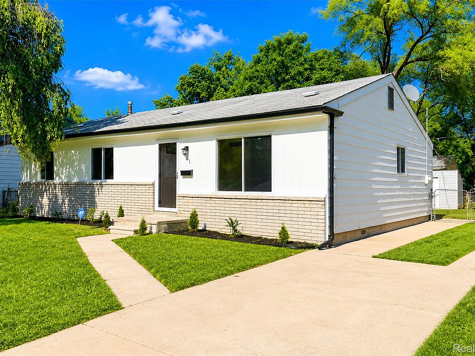 1st image of 201 Cardwell St
