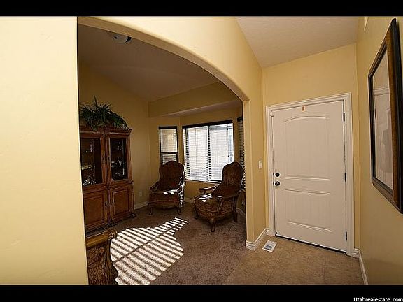 4th image of 2296 S Browning Dr