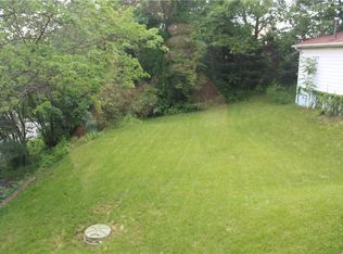 995A Brodhead Rd, Coraopolis, PA 15108