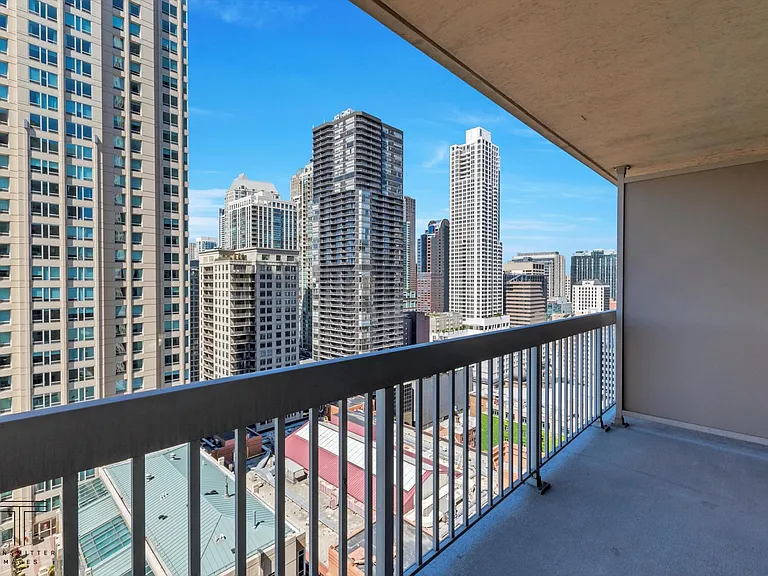 545 N Dearborn St #2503 — Photo 8