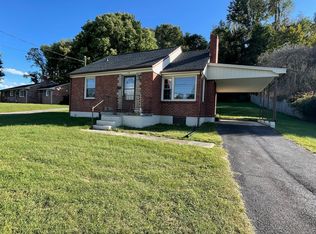 301 Valley Dr, Bristol, VA 24201