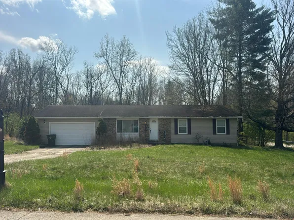 2588 Poplar Ridge Dr, Bethel, OH 45106