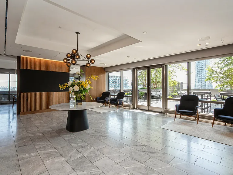2 Shore Ln #4L — Photo 30