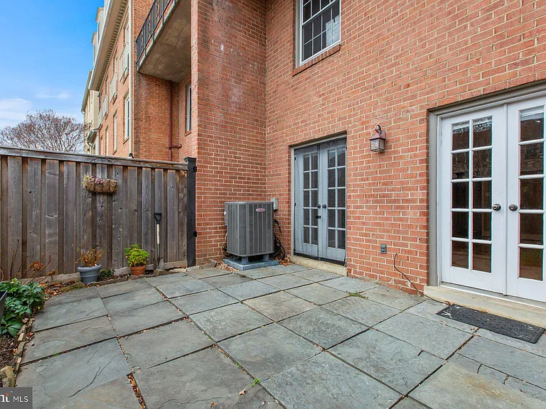 1614 Belmont St NW #C — Photo 25