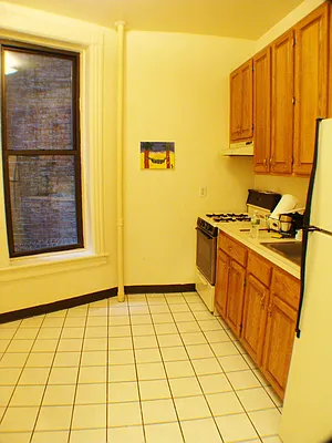 Rented by Rapid Realty Upper West Side LLC | media 39