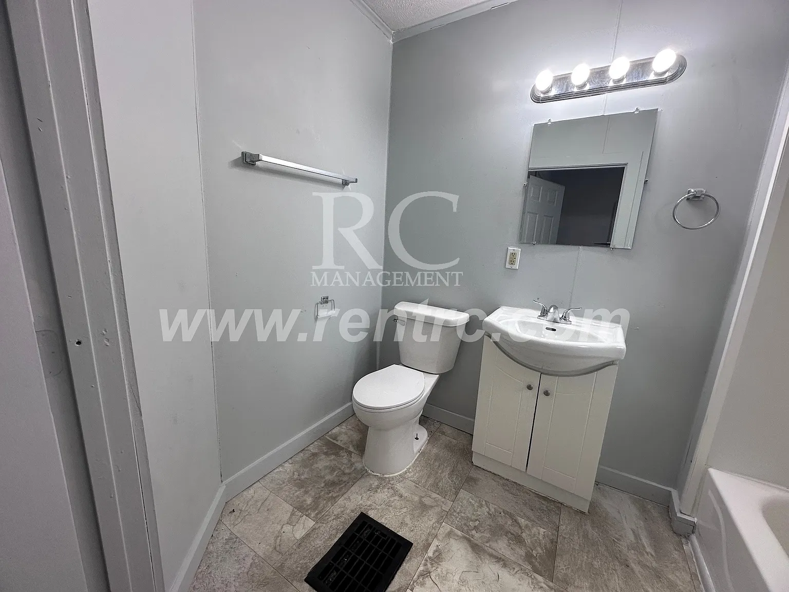2 bed, 1000 sqft, $750 — Photo 4