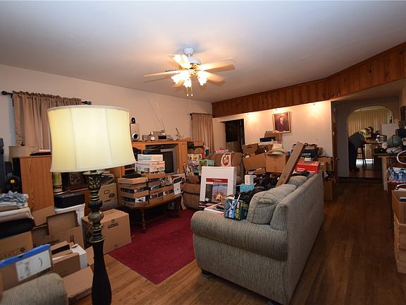 4th image of 1125 Anderson St