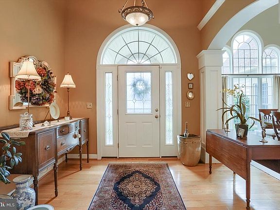 5th image of 7094 Killarney Dr