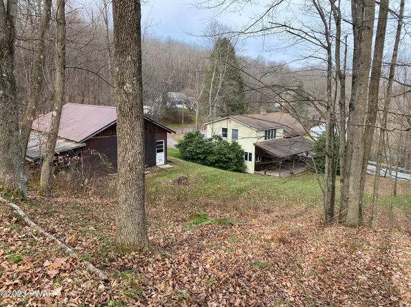 3303 Creamton Dr, Preston Park, PA 18455