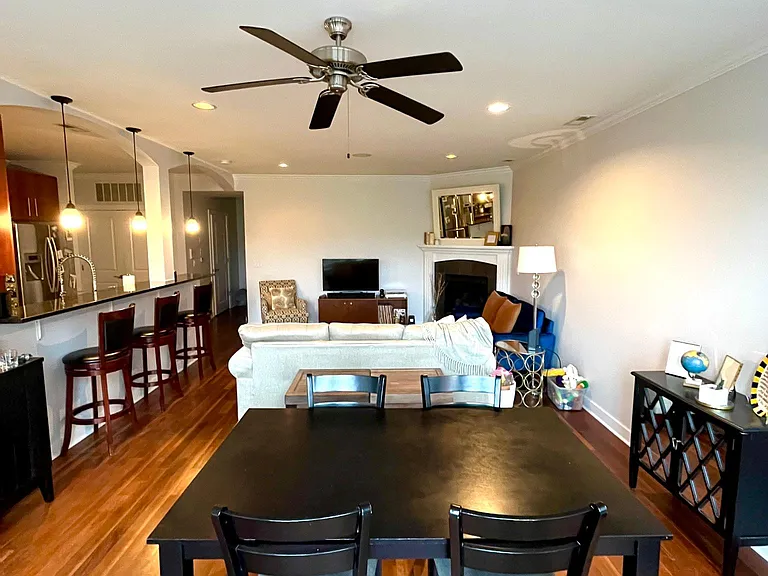 825 N Hudson Ave #4D — Photo 6