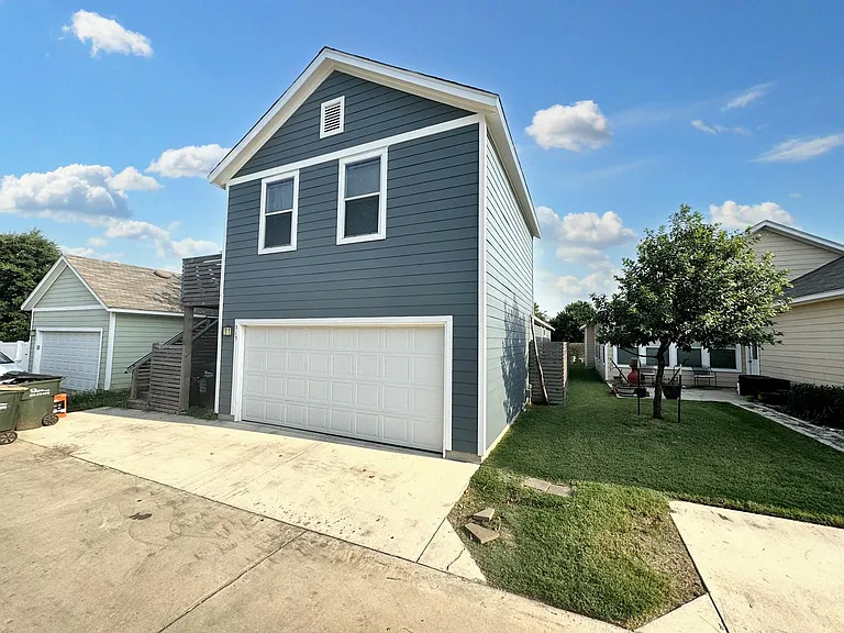 315 Rachel St #GARAGE — Photo 2